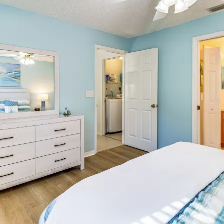 Private Yard & Screened Patio: Sunny Sebastian Gem