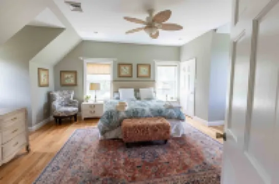 NEW Spectacular Views & Private space on a Scenic Mountain 40ft Salt Water Pool