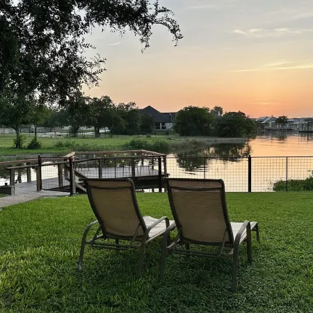 Private Gated Waterfront Lake Buchanan Home! Hot Tub, Dog Friendly, Fully Fenced