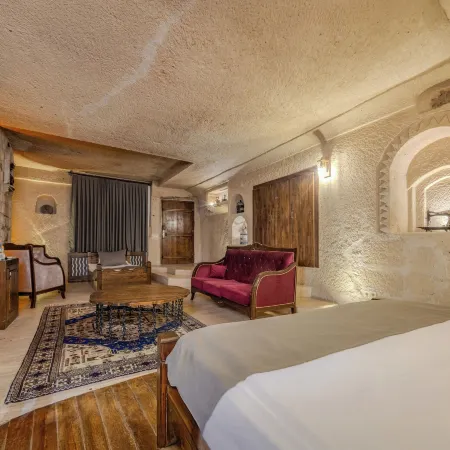 Castle Cave Hotel