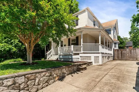 NEW!! Cozy Arlington Home Near DC Отели рядом с Аэропорт Рональд Рейган