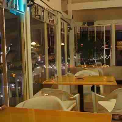 New Sungate Motel Dining/Meeting Rooms