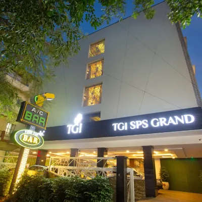 Tgi Sps Grand Hôtels à proximité de : Centre commercial Brookefields Mall