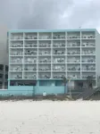 EMERALD SKYE - BEAUTIFUL GULF FRONT CONDO & CLOSE TO EVERYTHING IN ORANGE BEACH! - Private Pools