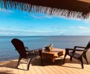Ocean Front Bungalow Hotels in Tumaraa