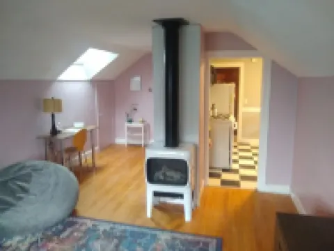 Loft apartment near Merriam Hospital