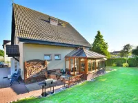 Holiday Home in Jaroslawiec Near the Beach Hotels in Postomino