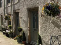 The Old Middle School 1700 Cottage Addingham Hotels in Ilkley