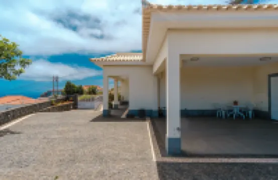 GuestReady - Spacious Stay with sea view