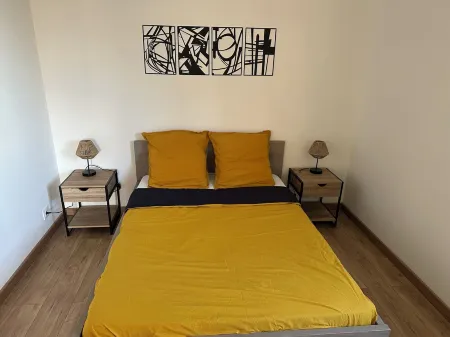 Quiet house with superb sea view