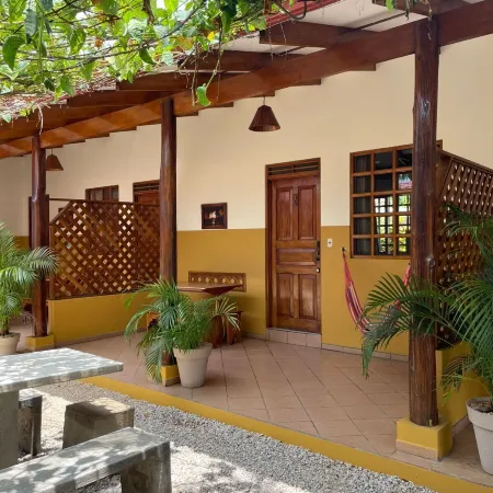Cabinas El Colibri, Apart Hotel