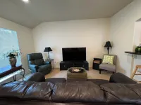 A Duplex "Emerald" nearby Hospitals, TJC, Nurses, Work Crews