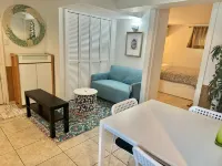 Charming 1-bedroom beautifully furnished apartment in quaint Roslyn w/Parking
