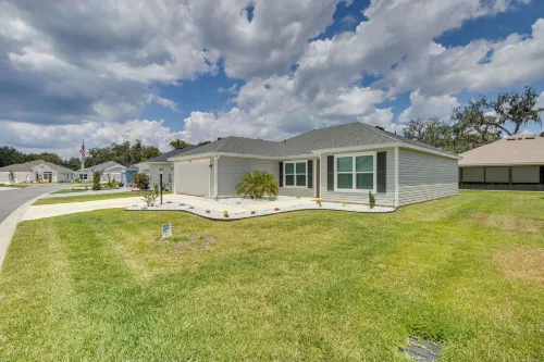 Pool Access: Sleek Home in the Villages w/ Lanai - parking