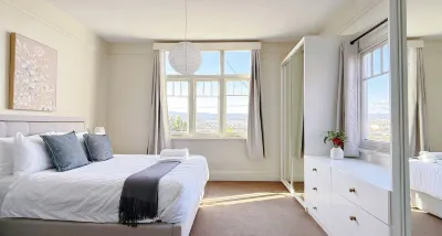 StayAU 2BR Home w/ Stunning Views in Tasmania Hotel a 