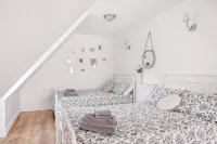 Chalet L'Excentrique | SPA & Nature Hotels in D'Autray Regional County Municipality