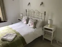 Amazing Cottage in the heart of Devon Hotels in Tiverton