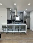 Stylish 2BR/2BA Apt near NYC Free Parking Full Kitchen & W/D