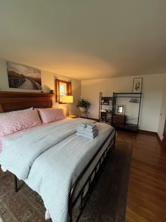 Charming 3-bedroom house in the heart of beautiful Bristol with WiFi, AC