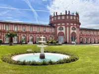Apartment Wiesbaden at the Biebrich Castle-Park