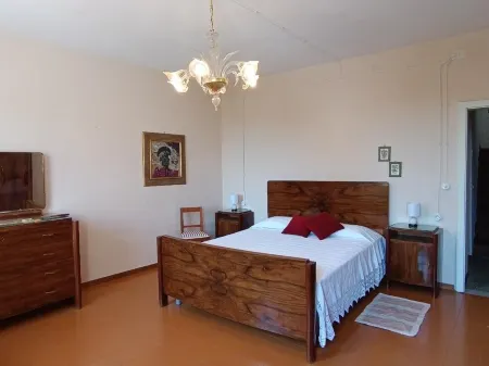 Bicchio Court 10 beds Отели рядом с достопримечательностью «Parrocchia Dei Ss. Maria Assunta e Jacopo Maggiore di Lammari»