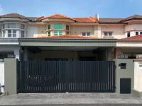 Bukit Tinggi City Centre @ Modern Entire Homestay with Oudoor Mini Cafe 11+1pax