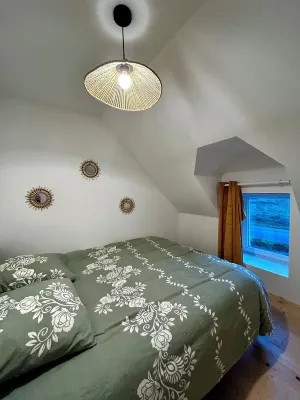 Villa ty Raym Hotels in Kerlouan