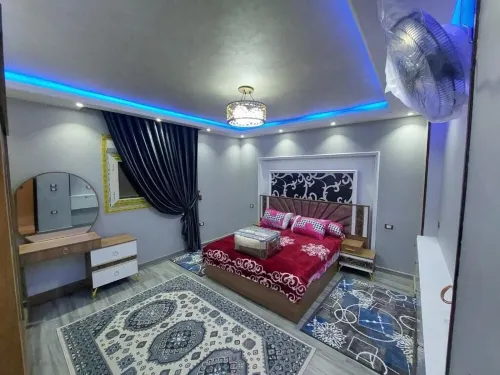 Marvelous 3-bedroom apartment in Giza Governorate with WiFi, AC Hotels in Qesm Boulaq Ad Dakrour