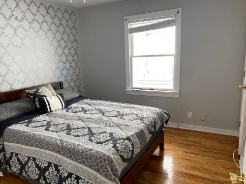 3 bedroom, waterfront cottage on the shores of the Chesapeake Bay.