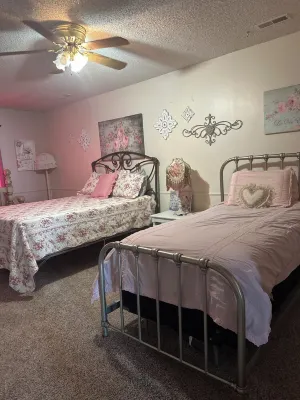 4-bedroom house in fantastic Mountain View with AC, WiFi!!!!