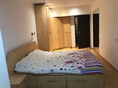 Central Hill 2-bedroom apartment in awesome Reșița with WiFi, AC Hotel a Resita