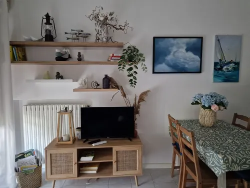 2-bedroom apartment in charming Cervia with WiFi, AC