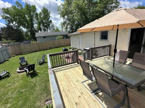 Charming 3 Bedroom 2.5 bathroom finished basement, Huge yard and Charcoal grill