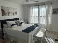 Elegant French Country Cottage Charm Garage cable, parking & pet friendly Hotels in Central Point