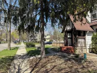 Gorgeous 4 bedroom house in Burns Park 10 min walk to  the Big House!