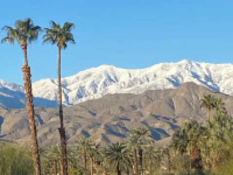 Best Panoramic Mountain Views and Sunsets in the Entire Valley