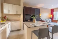 Superbe Villa Avec vue sur la Piscine et la Mer, Séjour D'exception