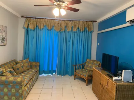 One bedroom fully furnished apartment Отели в г. St.Bran's Burg