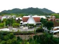 Bukit Daun Hotel and Resort adalah hotel resort terbaik di Kediri Hotel dekat Gerbang Kawasan Wisata Gunung Kelud