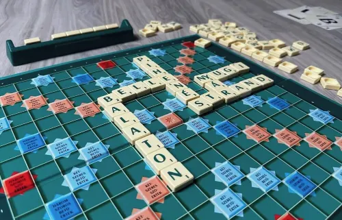 Charming 3-bedroom apartment with AC and WiFi in welcoming Balatonlelle Hotels in Fonyódi