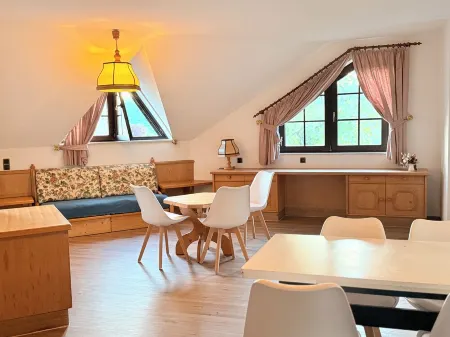 In & Out boarding house comfort for four XL rooms Отели в г. Штольберг