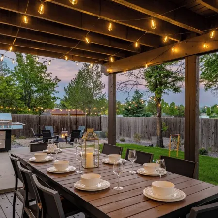 Parkside Retreat - NEW, HotTub, PoolTable & FirePit