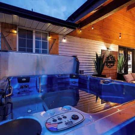 2Br Retreat Near Zion•Bryce•Wave: Hot Tub + Views!