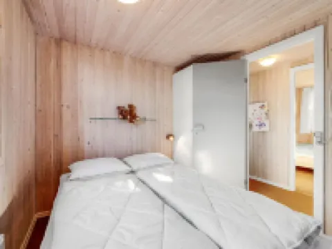 "Elsabet" - 700m to the Fjord