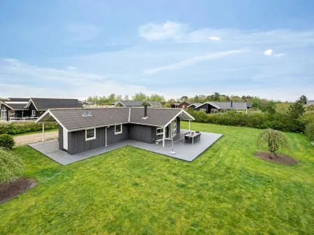 "Ingbritt" - 700m to the Fjord