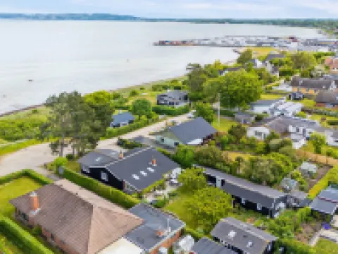 "Varma" - 25m from the Sea Hoteles en Føllenslev