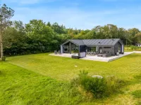 "Jahn" - 250m to the Fjord