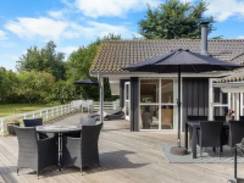 "Ønevus" - 550m from the Sea