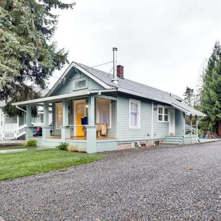 Walkable Location: Quaint Cottage in Forest Grove!