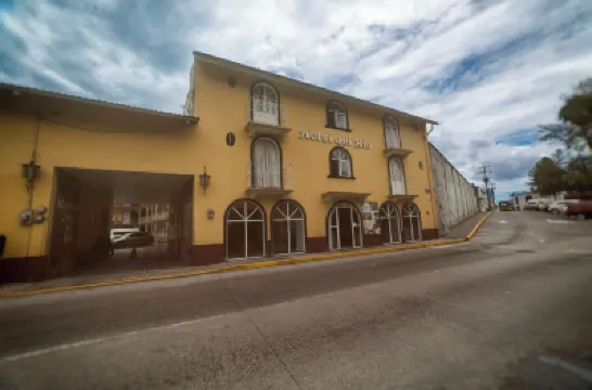 Hotel del Rio Hôtels à proximité de : Panteon Municipal de Orizaba